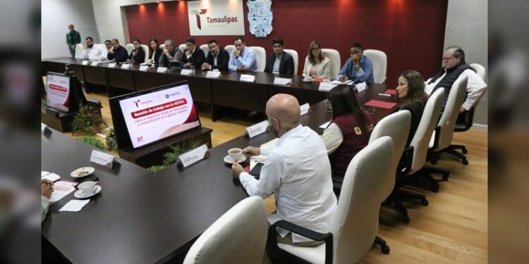 Negocia estado con empresarios pago del impuesto verde