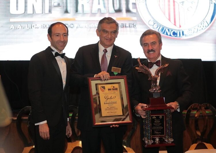 Nombran Dos Laredos “Líder Binacional” a gobernador AVA por impulsar la región fronteriza