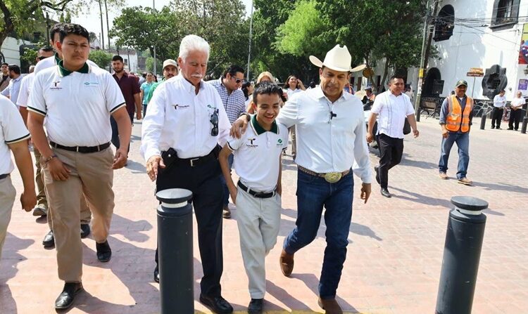 Participan sociedad y gobierno en la reforestación de Victoria