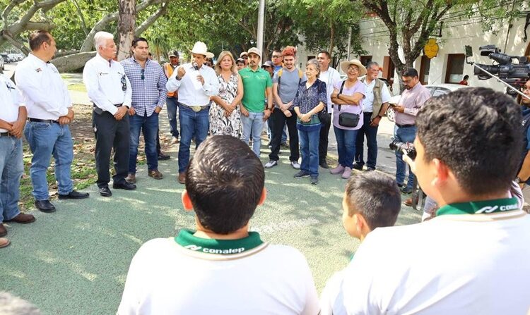 Participan sociedad y gobierno en la reforestación de Victoria
