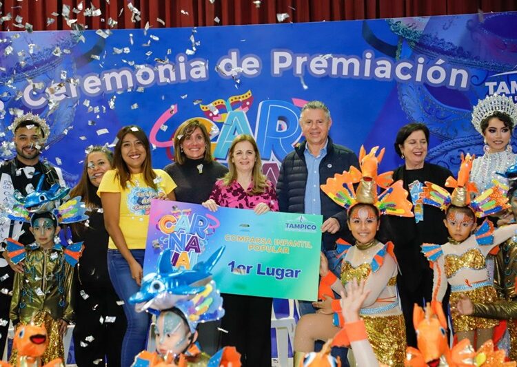 Premia Chucho Nader a los Ganadores del Carnaval Tampico 2024