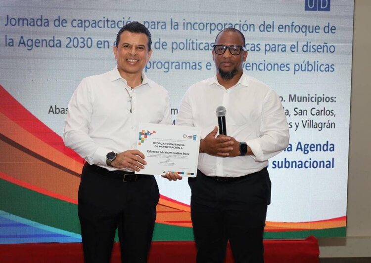 Preside Lalo Gattás jornada de capacitación agenda 2030