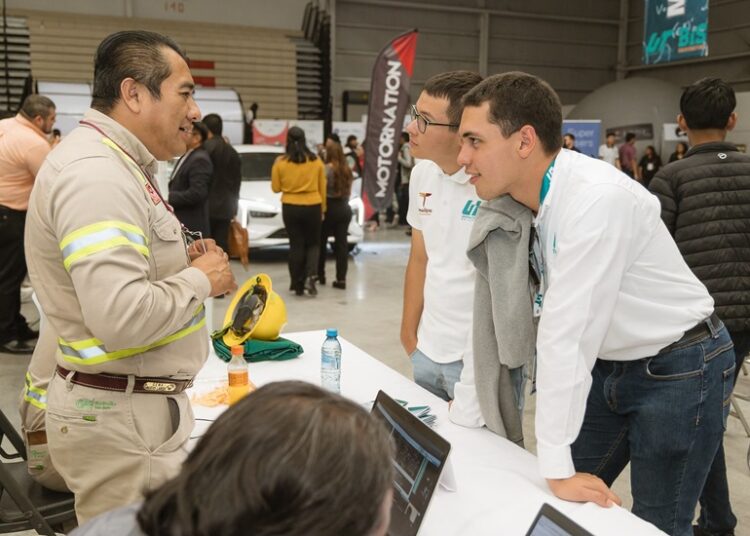 Primer Magno Evento de Ciencia Tecnología e Innovación en UT NLD