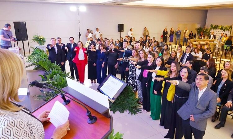 Refrenda Gattás Báez vínculo de colaboración con CANACO Victoria