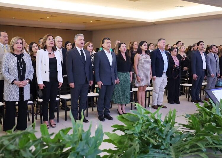 Refrenda Gattás Báez vínculo de colaboración con CANACO Victoria