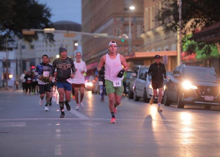 Refrendan Dos Laredos lazos de hermandad con primer Maratón Binacional