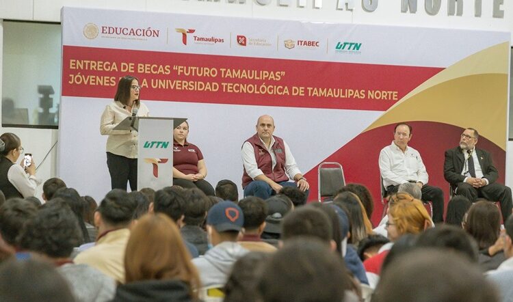 SET entrega becas “Futuro Tamaulipas, Jóvenes de Nivel Superior”