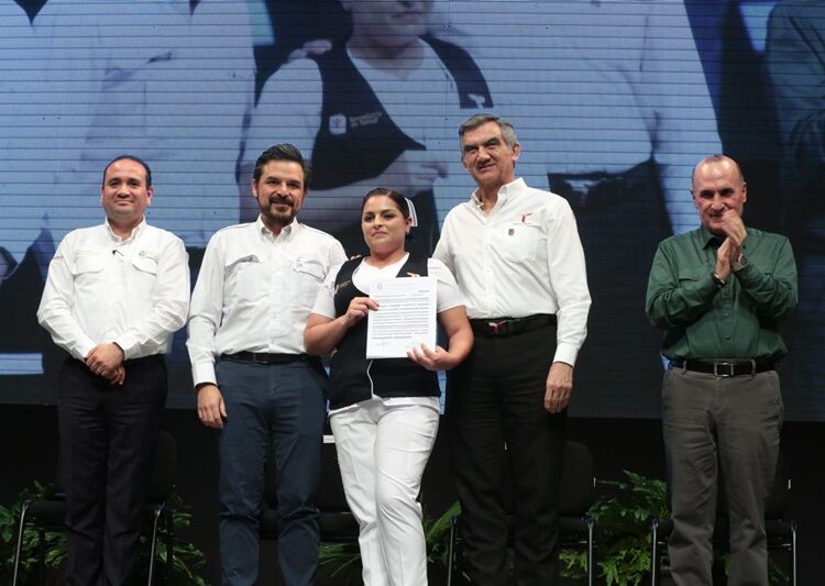 Se hace justicia en Tamaulipas, basifican a 915 trabajadores del sector salud