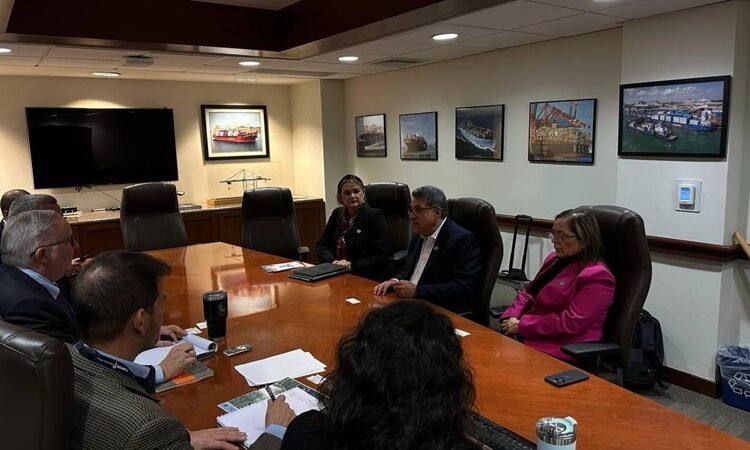 Sostiene Alcalde Armando Martínez importante reunión de trabajo en Miami