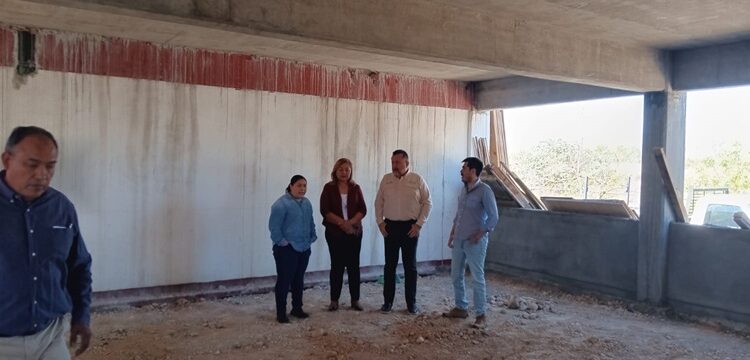 Supervisan obras de infraestructura educativa en Victoria