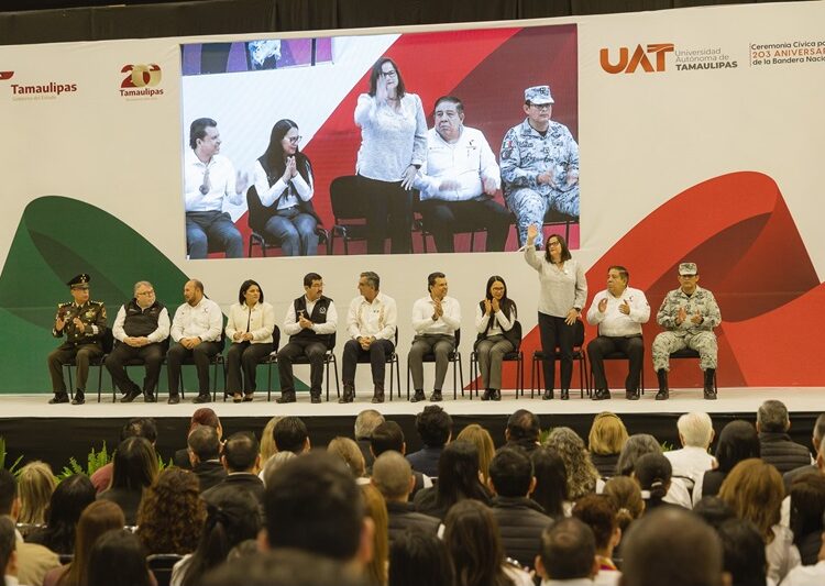 Titular de la SET, acompañó al gobernador AVA, a la Ceremonia Cívica de Honores a la Bandera