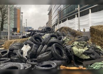 Decenas de tractores en el centro de Bruselas