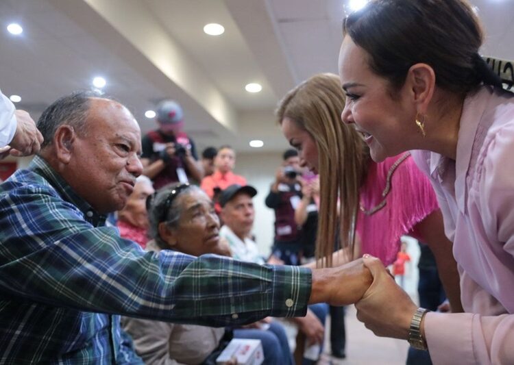 Transforman Gobierno y DIF NLD calidad de vida de ciudadanos con campaña de aparatos auditivos
