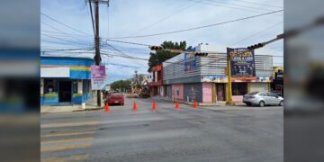 Vialidad cerrada en el 21 Carrera y Aldama, en Victoria