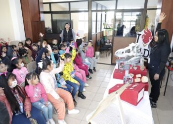 Gobierno de NLD lleva Museo de Historia Natural a escuelas de nivel básico