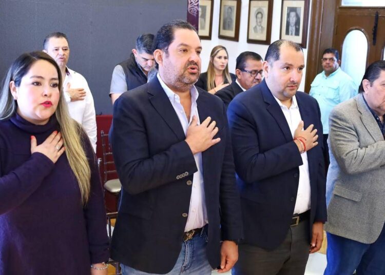 Rinde Cabildo de Victoria homenaje a constituyentes tamaulipecos