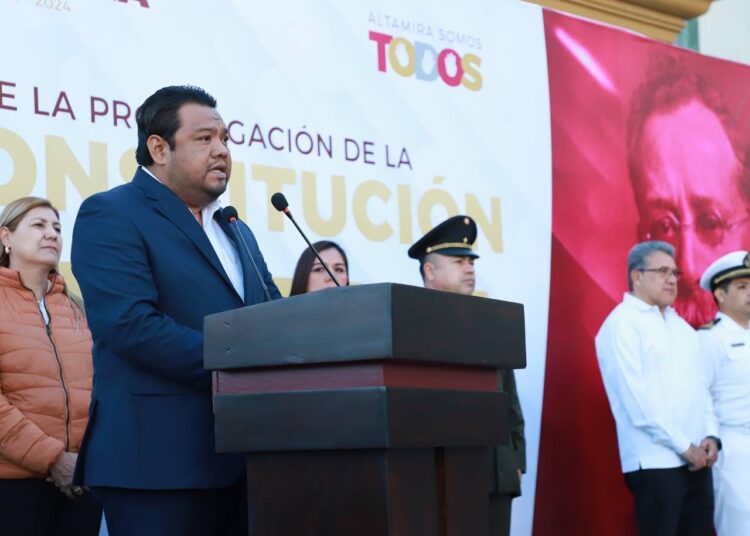 Conmemora Altamira 107 aniversario de la Constitución de México