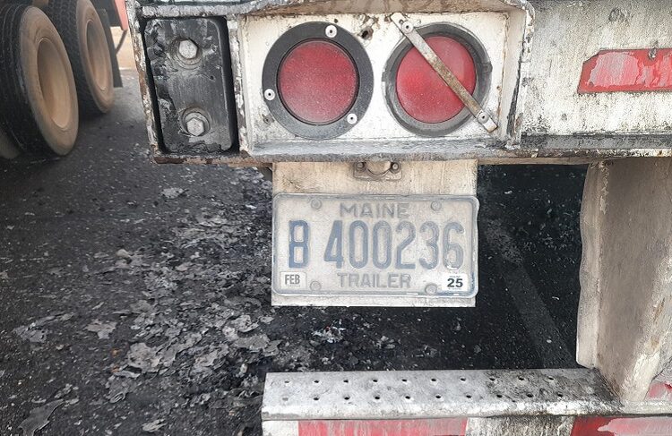 Chocan y se incendian dos traileres en la libre La Gloria-San Fernando