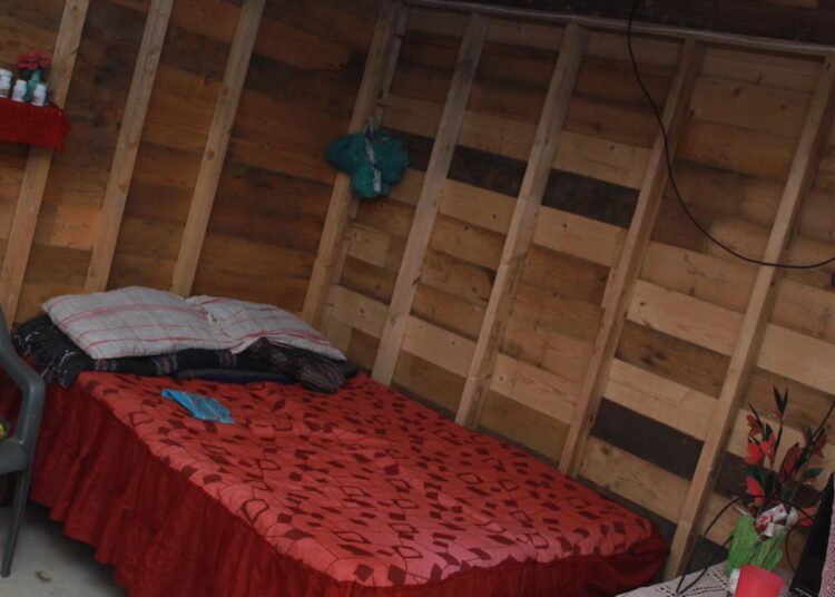 Entrega Rossy, vivienda digna, en el Cues de Orteños en Altamira