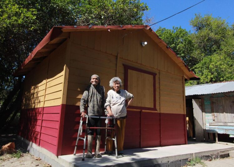 Entrega Rossy, vivienda digna, en el Cues de Orteños en Altamira