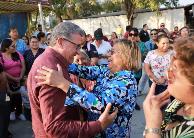 Pavimenta AMM la privada Abasolo en el centro de Altamira