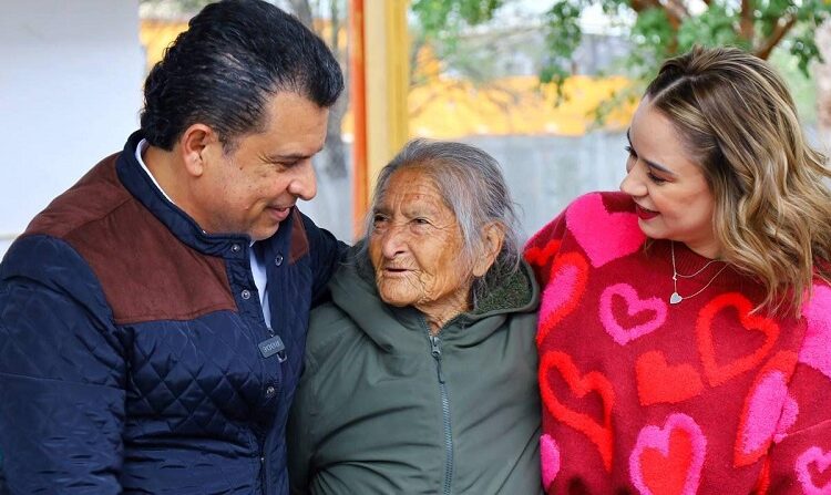 En Victoria, Municipio y DIF festejan Día del Amor y la Amistad con abuelitos