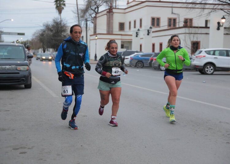 Los Dos Laredos refrendan hermandad con primer Maratón Binacional