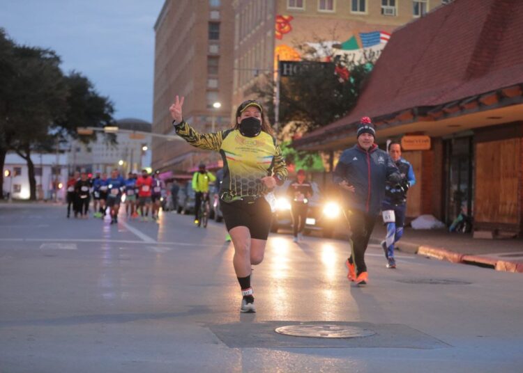 Los Dos Laredos refrendan hermandad con primer Maratón Binacional