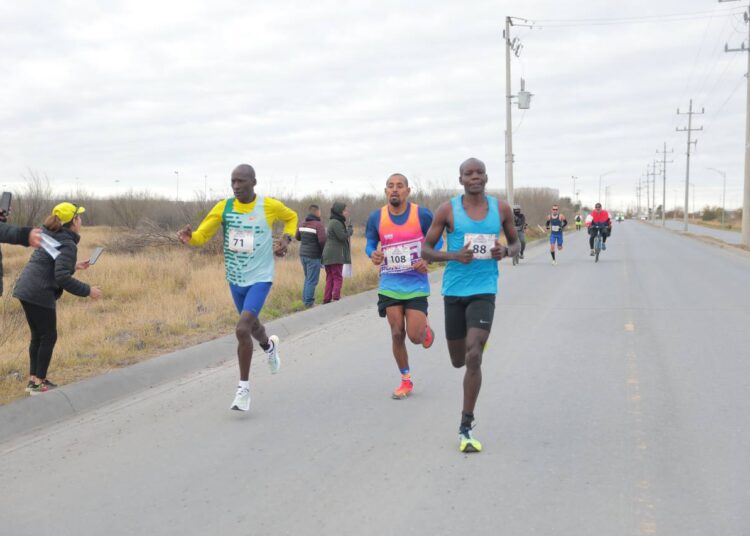 Los Dos Laredos refrendan hermandad con primer Maratón Binacional