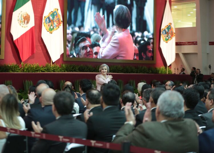 AVA rinde su Segundo Informe de Gobierno