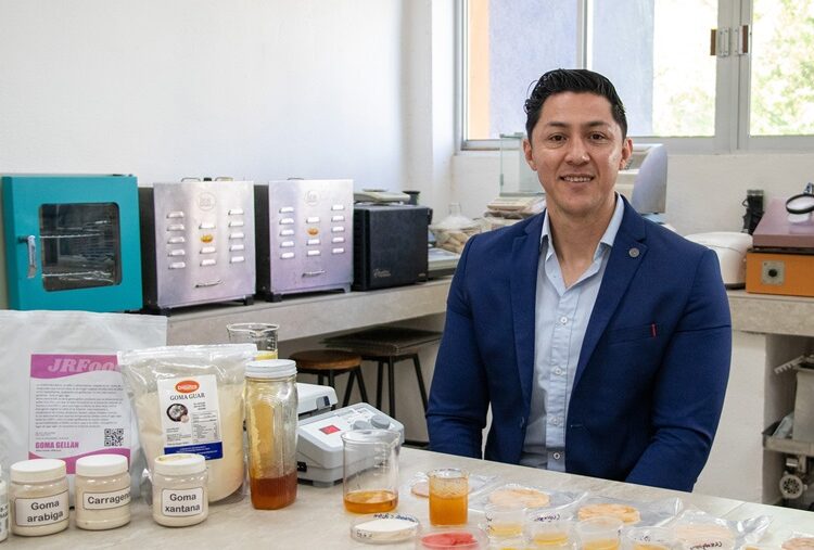 Elaboran en la UAT innovadores productos derivados de la miel de abeja