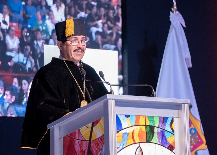 Dámaso Anaya Alvarado jura como Rector de la UAT