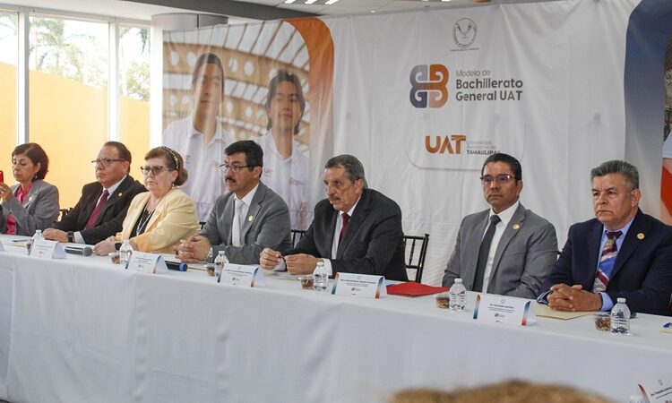 Impulsa Dámaso Anaya la transformación del bachillerato de la UAT