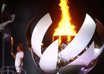 Llama Olímpica París 2024 brillará en Jardín de Tullerías