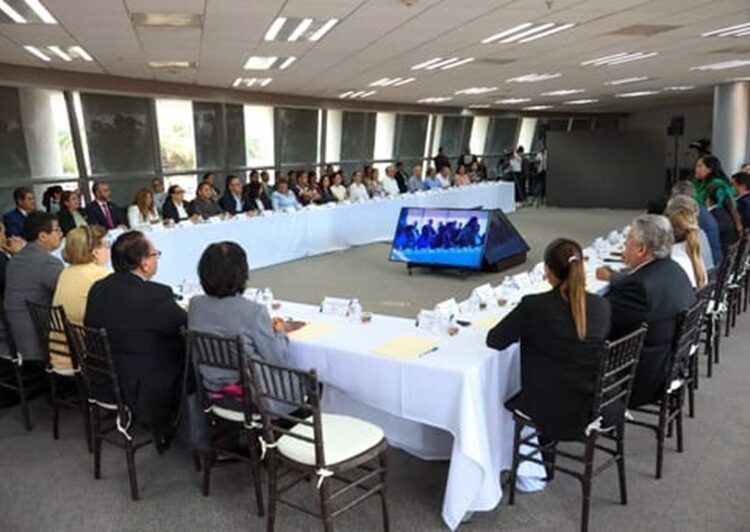 Impulsa Dámaso Anaya la transformación del bachillerato de la UAT