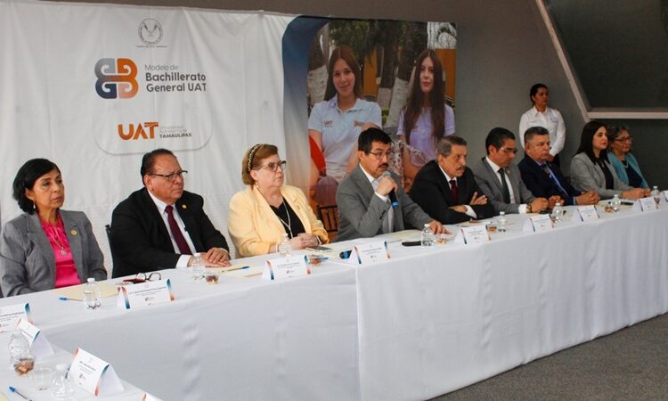 Impulsa Dámaso Anaya la transformación del bachillerato de la UAT