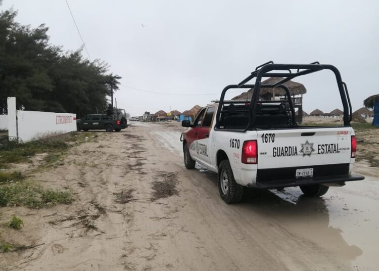 A través del Plan DN-III-E continúan autoridades apoyando en La Pesca