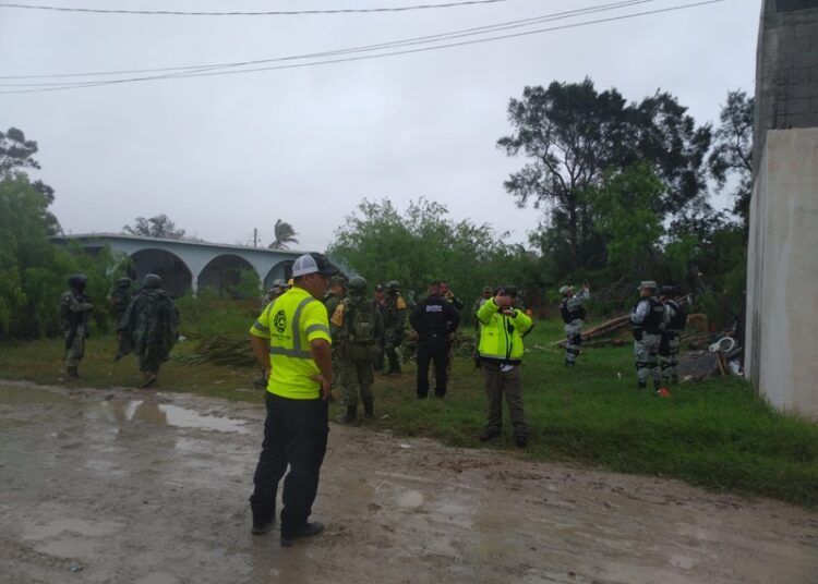 A través del Plan DN-III-E continúan autoridades apoyando en La Pesca