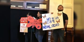 Supremo de EUA suspendió la ley de Texas que autorizaba deportación de inmigrantes