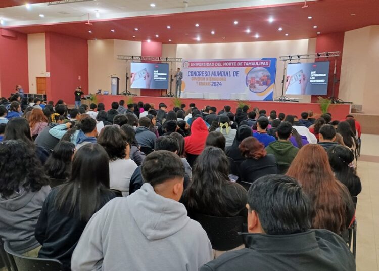 Al foro global de comercio se dieron cita profesionales de industria, aduanas y política