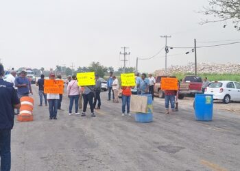 Alerta: manifestantes cierran circulación en Carretera Victoria-Monterrey