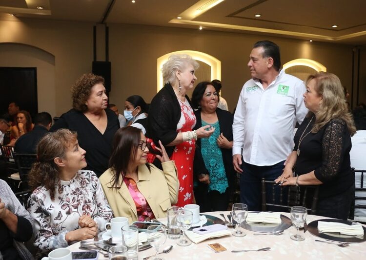 Ante empresariado de la zona sur presenta Eugenio prioridades legislativas