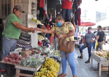 Denuncian ambulantes de victoria “competencia desleal”