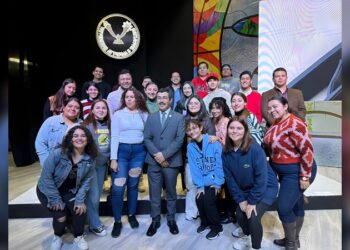 El rector Dámaso Anaya presenta a la comunidad la amplia oferta educativa de la UAT