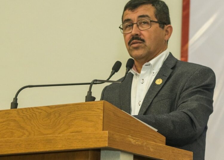 Presenta Dámaso Anaya proyectos académicos de la UAT en Nuevo Laredo