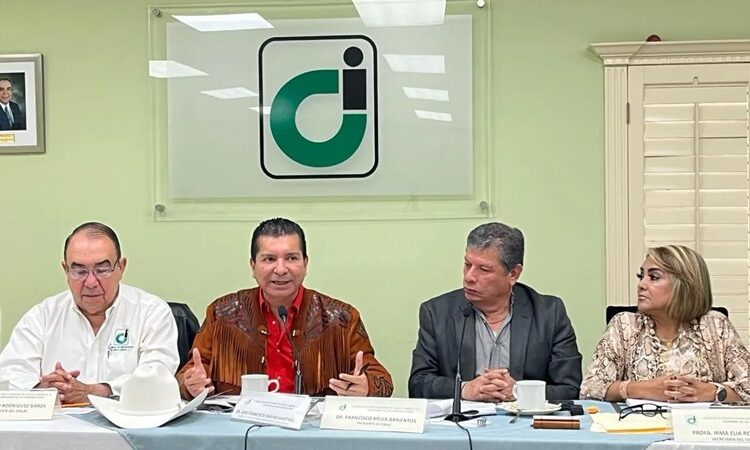 Francisco Chavira, candidato del PT al Senado se compromete con el Consejo de Instituciones de NLD