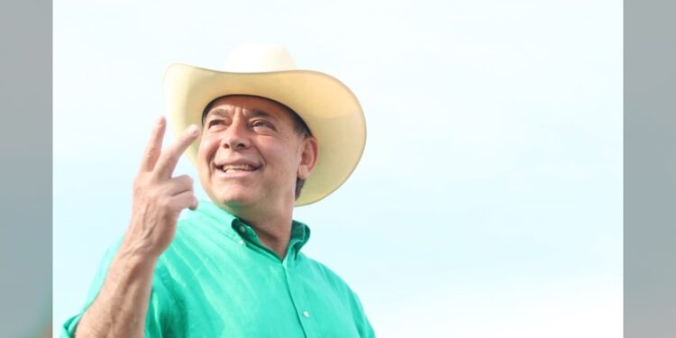 Geño Hernández recorre casi 5 mil kilómetros con propuestas rumbo al Senado