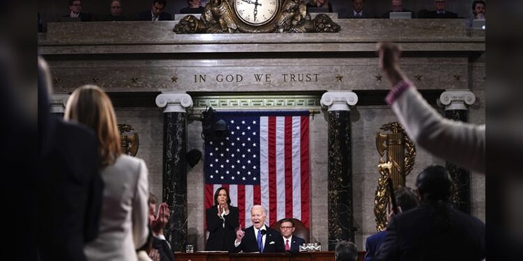 Biden usa discurso de Estado de la Unión para marcar contraste con Trump