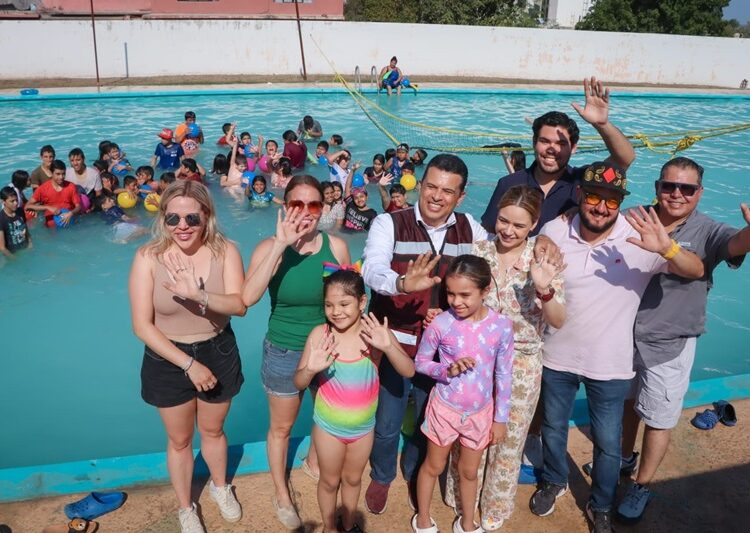 Lalo y Lucy visitan el mercado artesanal de Altas Cumbres