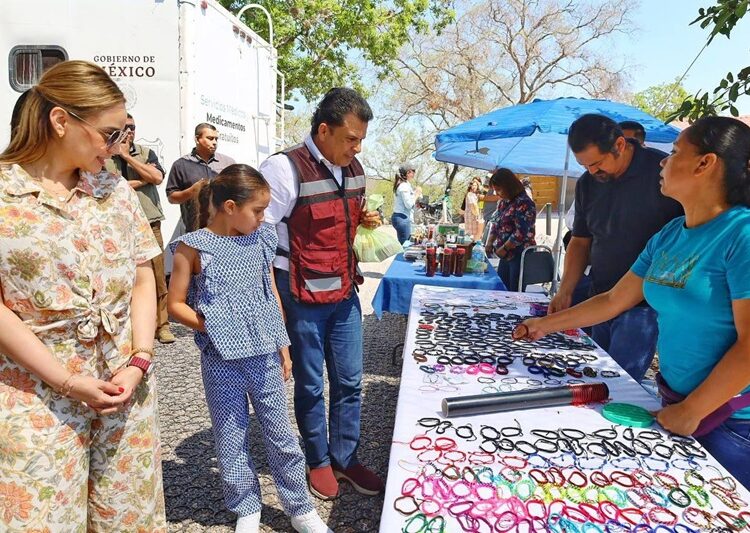 Lalo y Lucy visitan el mercado artesanal de Altas Cumbres